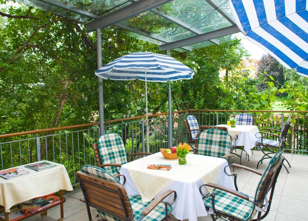 Haus Mobene - Hotel Garni Γκρατς Εξωτερικό φωτογραφία